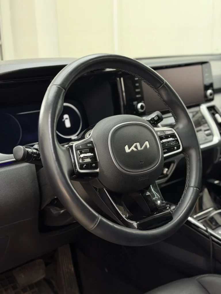 Kierownica i deska rozdzielcza Kia Sorento 2023